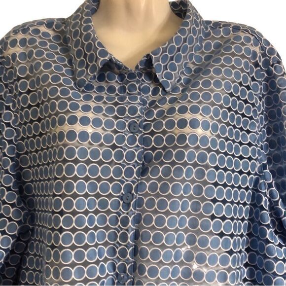 Alfred Dunner semi sheer button front collared blue and white geometric top XL - Picture 3 of 7